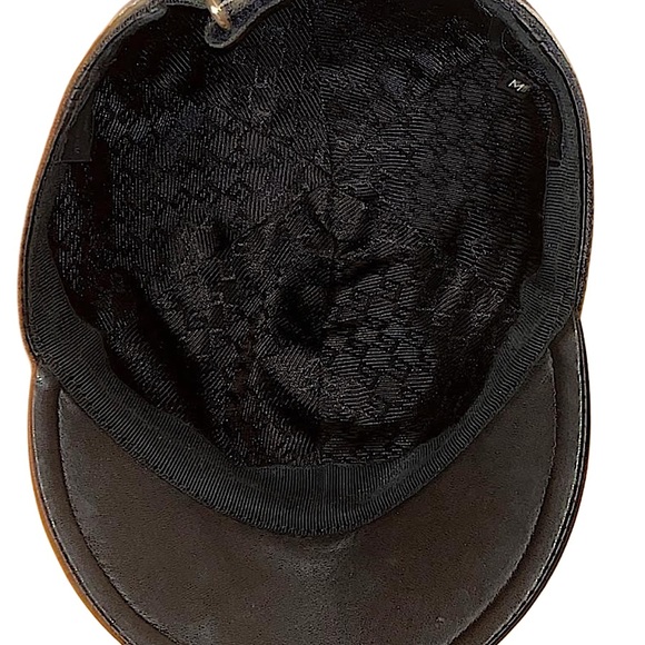 Authentic Gucci Rare Tom Ford Black Lambskin Logo Plate Web Striped Cap - Picture 7 of 11